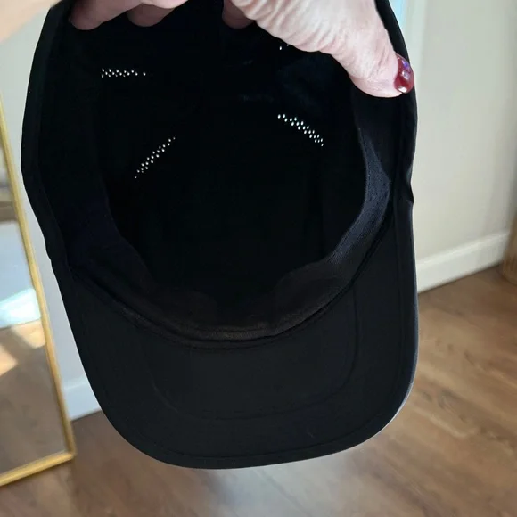 Nike Black Sports Cap with White Swoosh - Picture 3 of 3